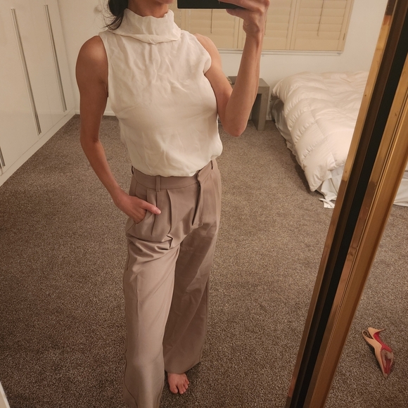 Reformation Cream Silk Blouse - Picture 3 of 11